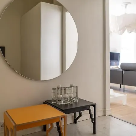 Stunning Downtown Retreat *