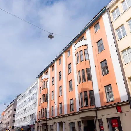 Stunning Downtown Retreat