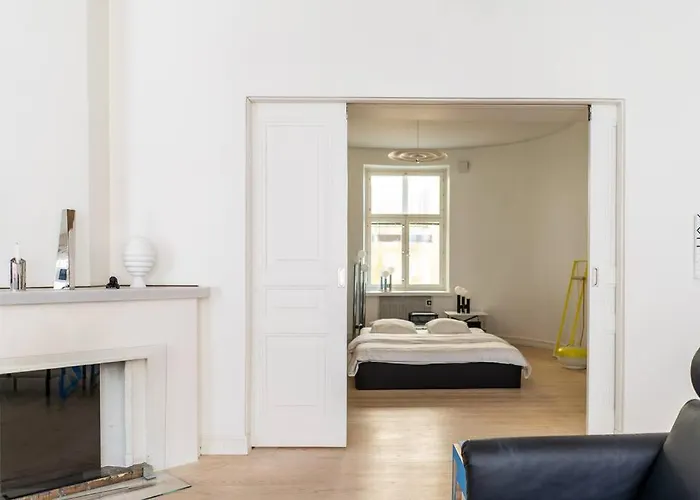 Stunning Downtown Retreat 아파트 *