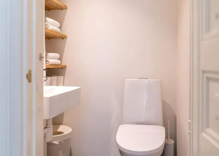 Stunning Downtown Retreat Lägenhet Helsingfors