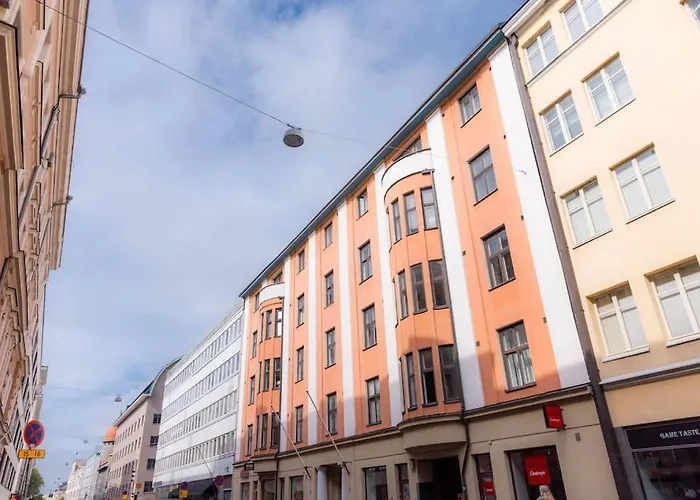 Stunning Downtown Retreat