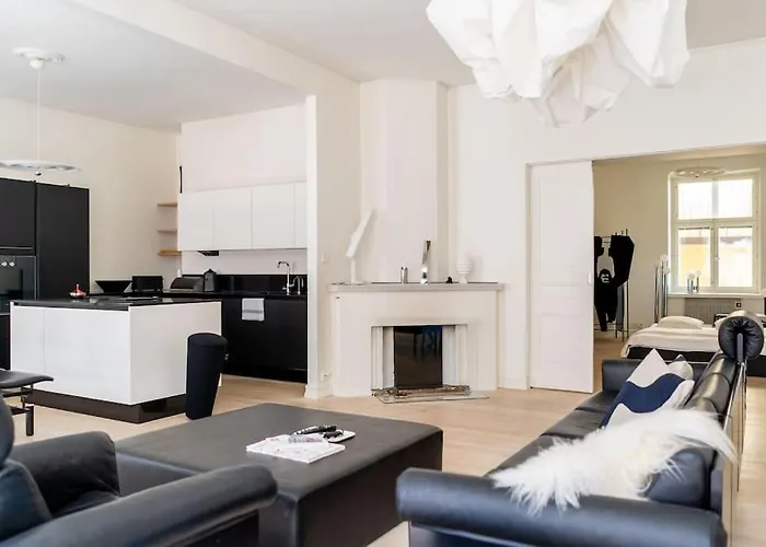 Stunning Downtown Retreat Lägenhet Helsingfors