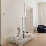 Stunning Downtown Retreat דירה