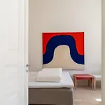 דירה Stunning Downtown Retreat *